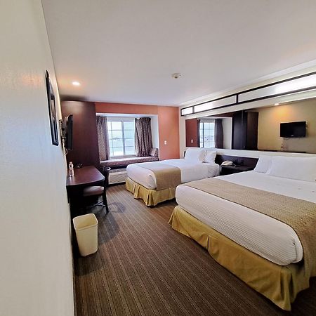 Microtel Inn And Suites By Wyndham Toluca Dış mekan fotoğraf
