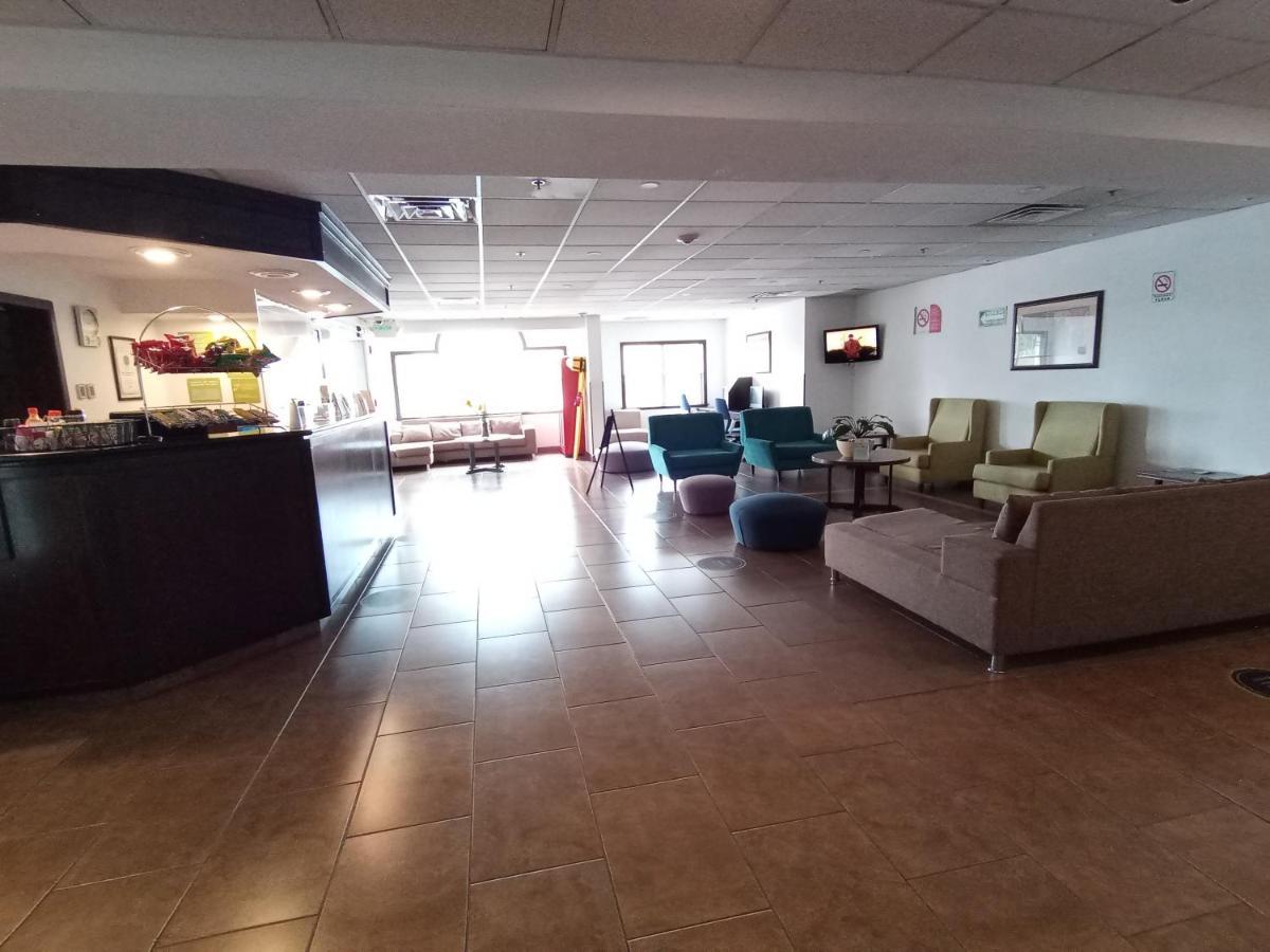 Microtel Inn And Suites By Wyndham Toluca Dış mekan fotoğraf