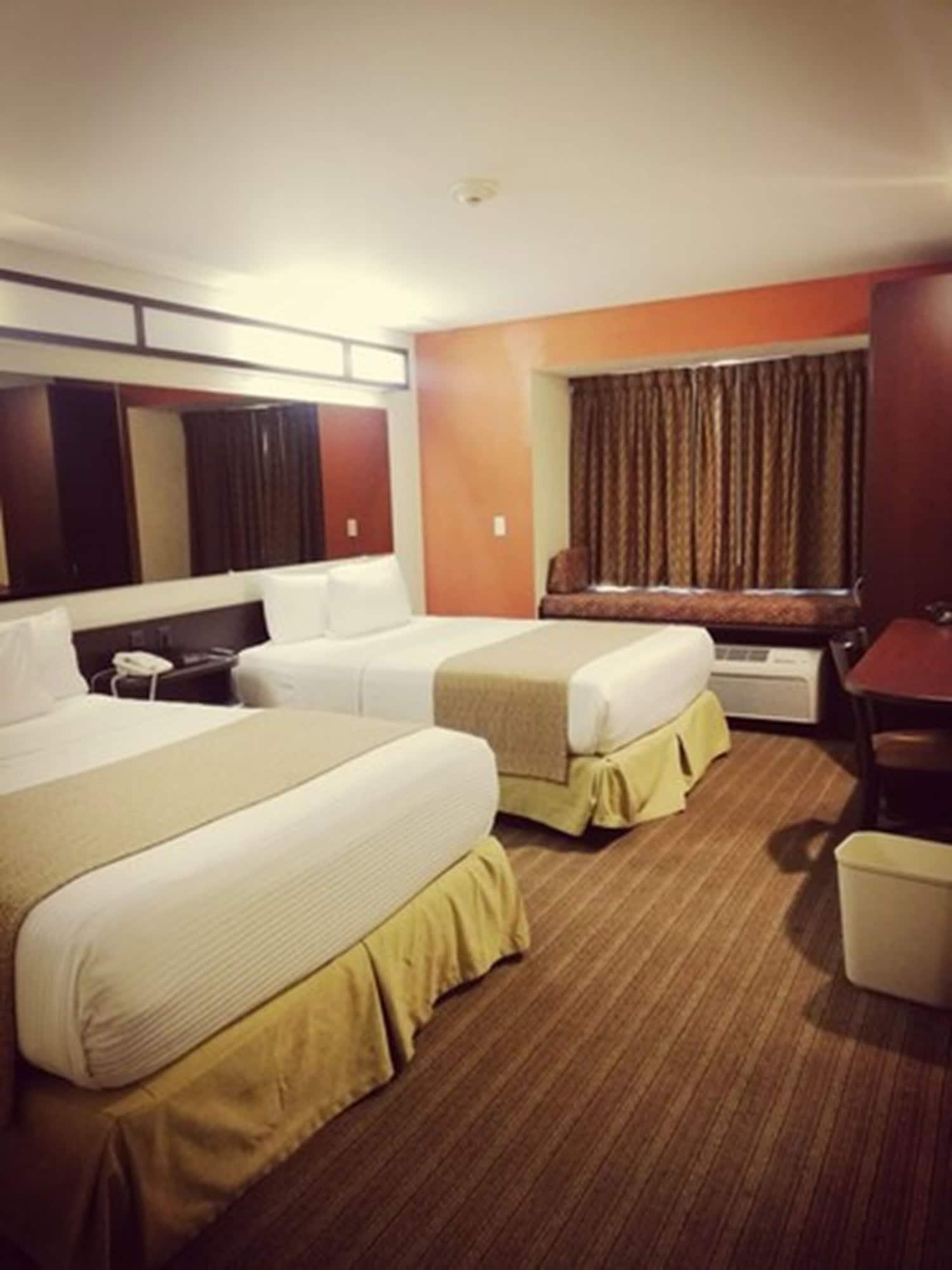Microtel Inn And Suites By Wyndham Toluca Dış mekan fotoğraf