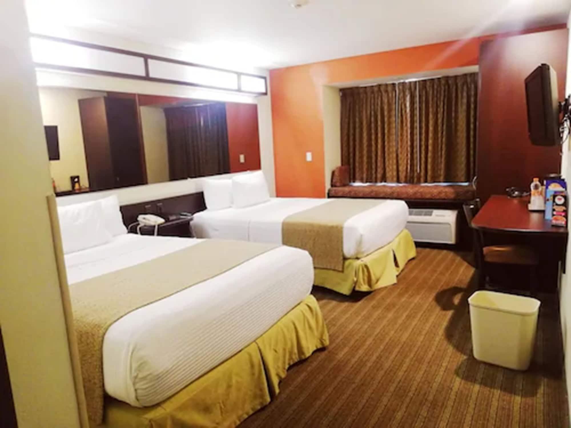 Microtel Inn And Suites By Wyndham Toluca Dış mekan fotoğraf