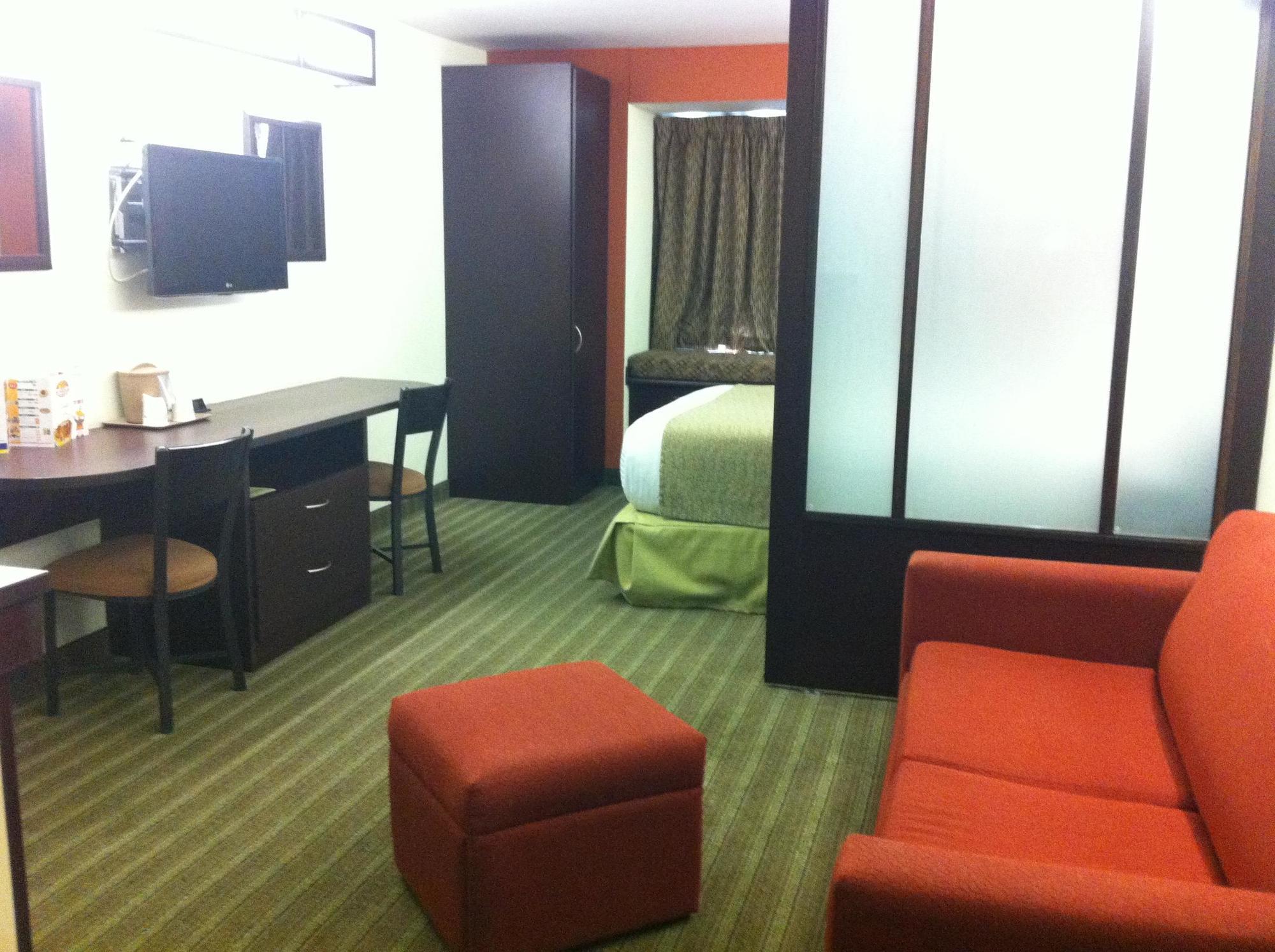 Microtel Inn And Suites By Wyndham Toluca Dış mekan fotoğraf