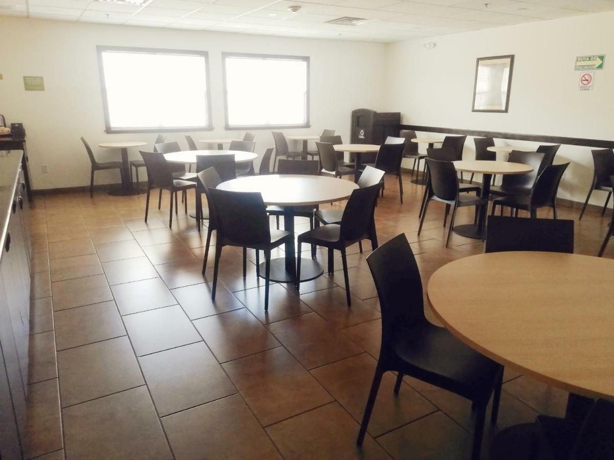 Microtel Inn And Suites By Wyndham Toluca Dış mekan fotoğraf
