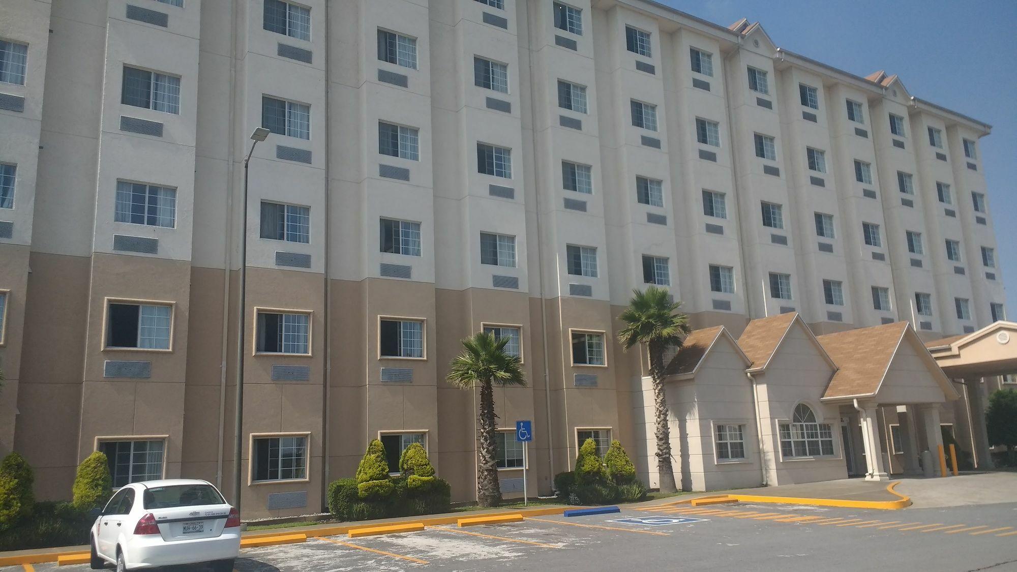 Microtel Inn And Suites By Wyndham Toluca Dış mekan fotoğraf